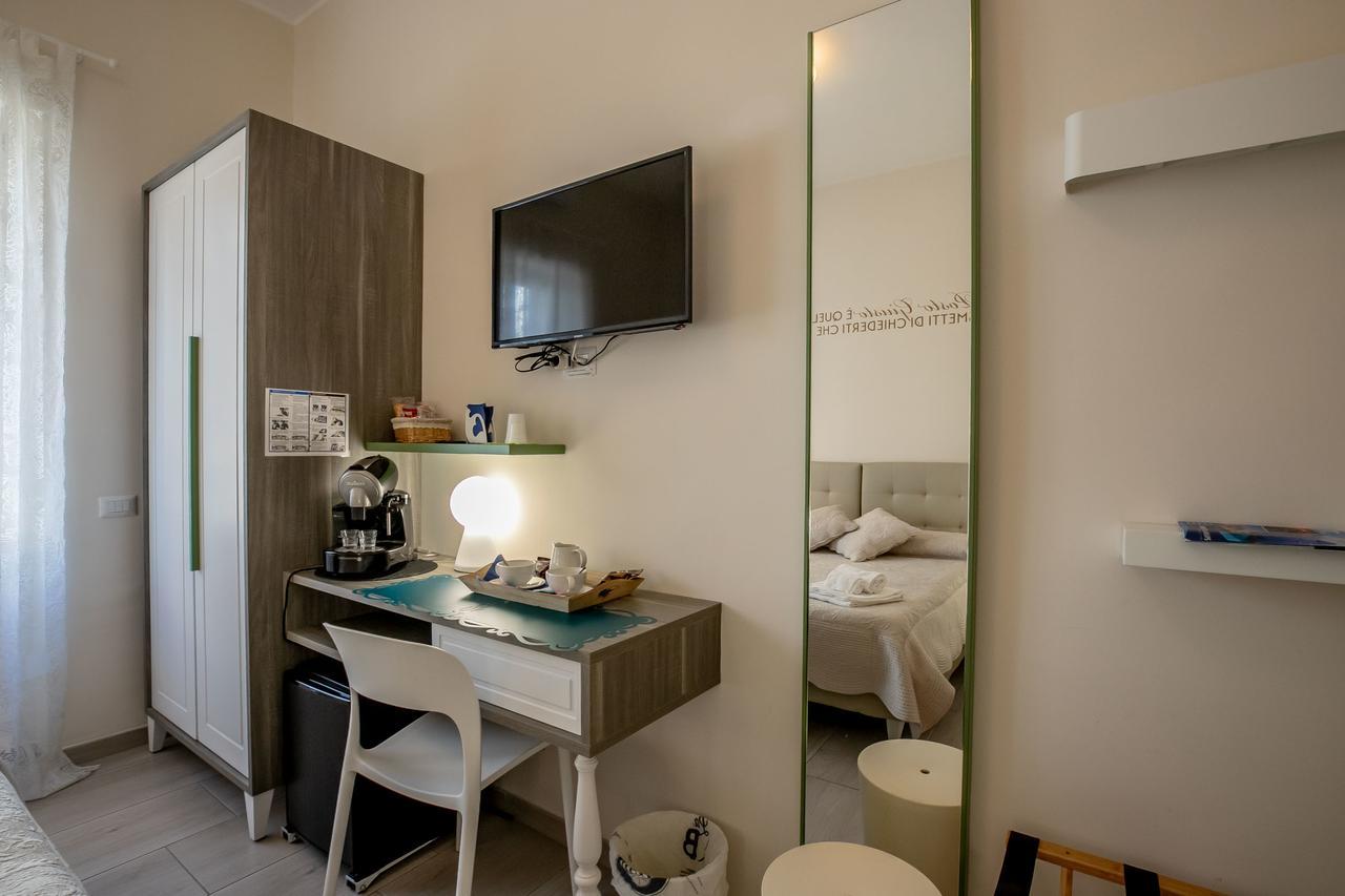 לינה וארוחת בוקר סלרנו Residenza Eleonora מראה חיצוני תמונה