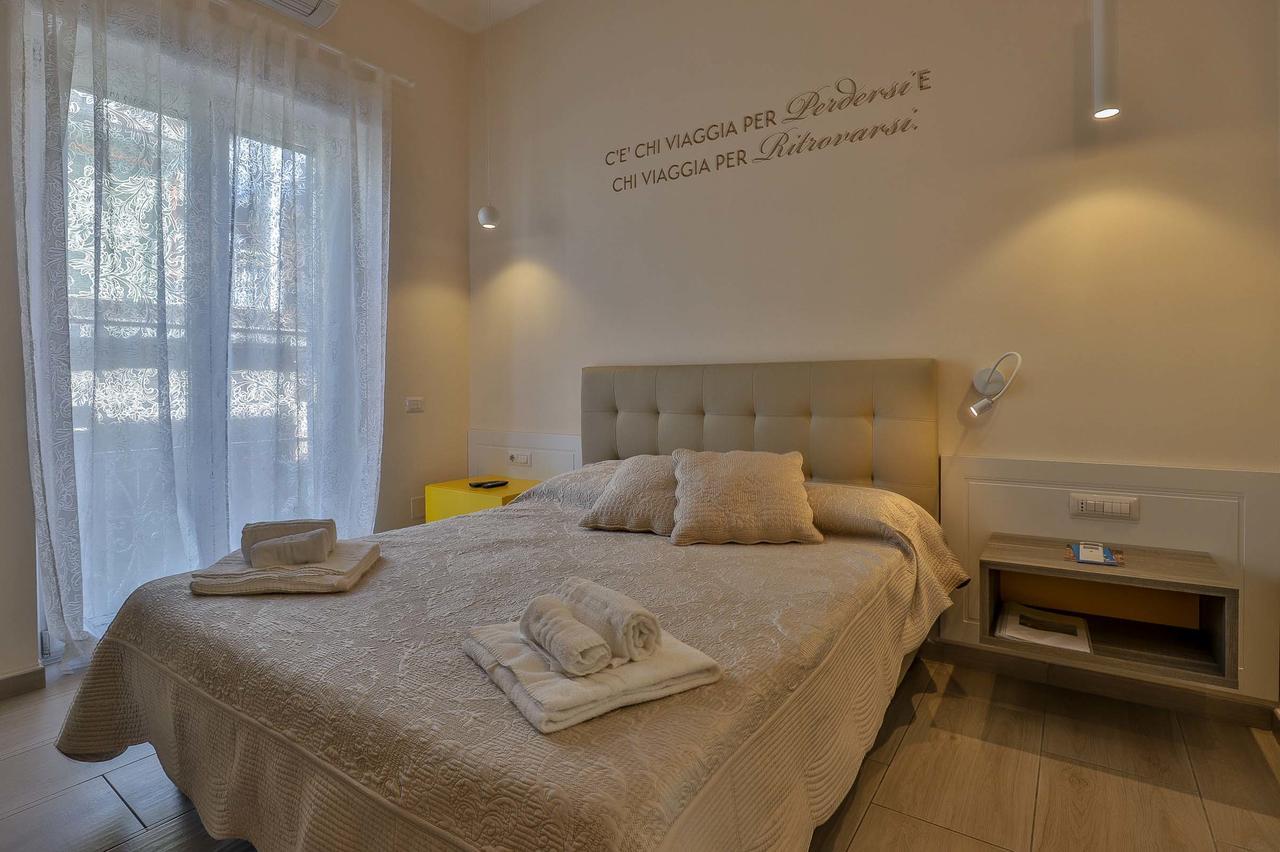 לינה וארוחת בוקר סלרנו Residenza Eleonora מראה חיצוני תמונה