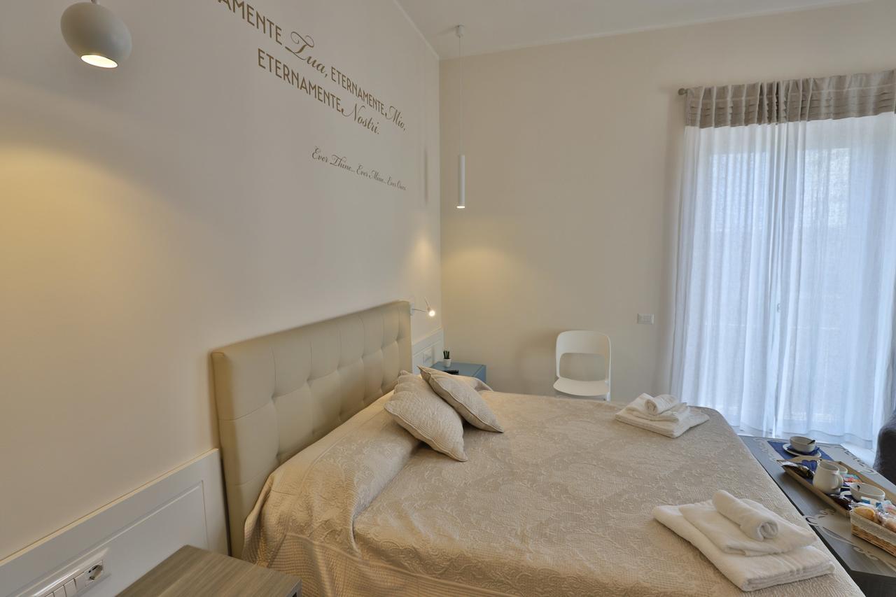 לינה וארוחת בוקר סלרנו Residenza Eleonora מראה חיצוני תמונה