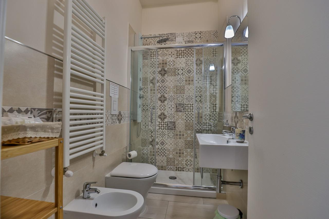 לינה וארוחת בוקר סלרנו Residenza Eleonora מראה חיצוני תמונה