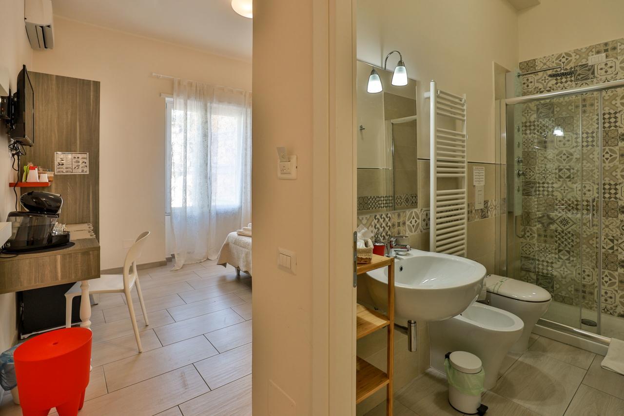 לינה וארוחת בוקר סלרנו Residenza Eleonora מראה חיצוני תמונה
