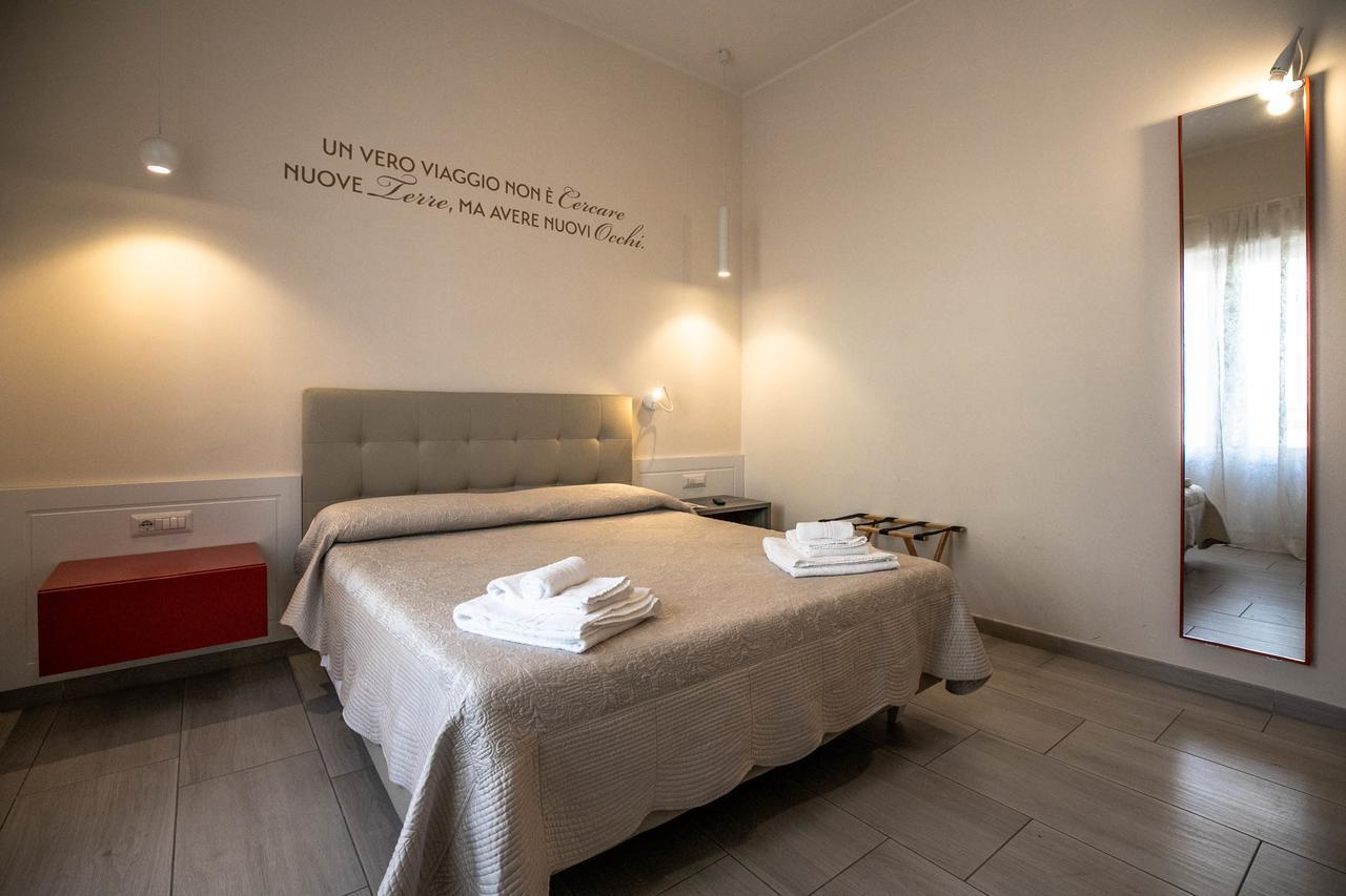 לינה וארוחת בוקר סלרנו Residenza Eleonora מראה חיצוני תמונה