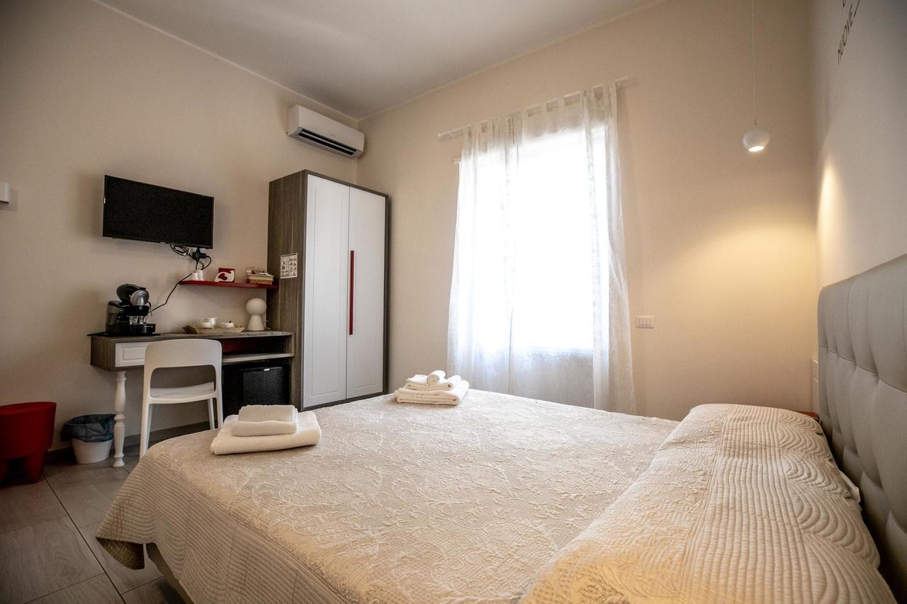 לינה וארוחת בוקר סלרנו Residenza Eleonora מראה חיצוני תמונה